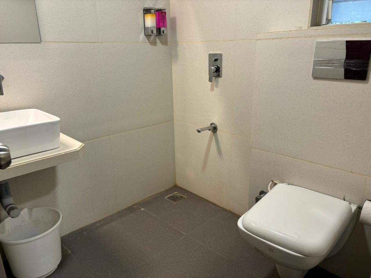 Hotel Haldi Nášik Exteriér fotografie